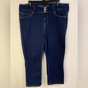 Torrid Cropped Super Soft Jeggings Dark Blue Wash Denim Size 18 Jeans